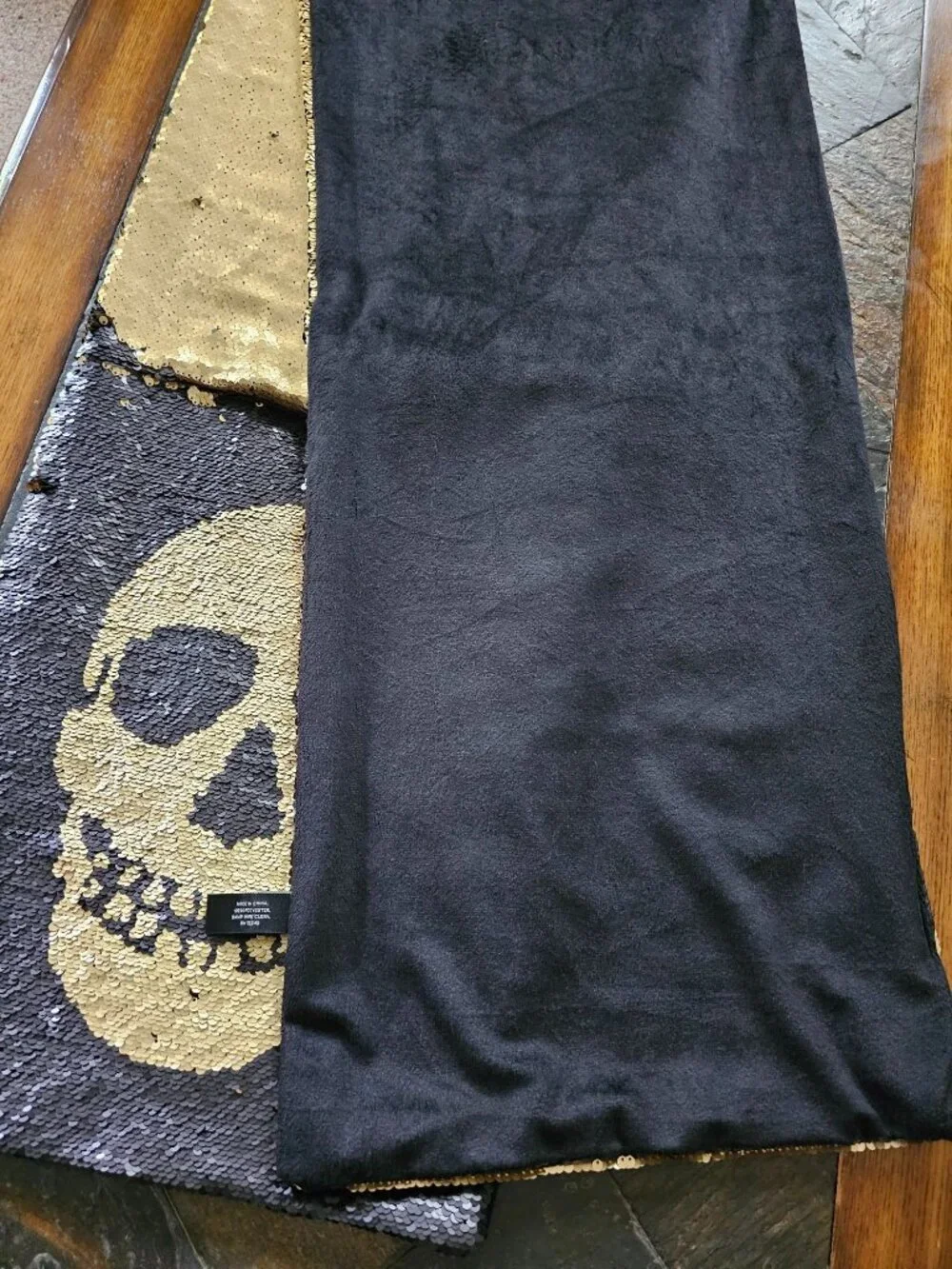 Max Studio Home Reversible Black Gold Skull Sequin Table Runner Halloween Decor